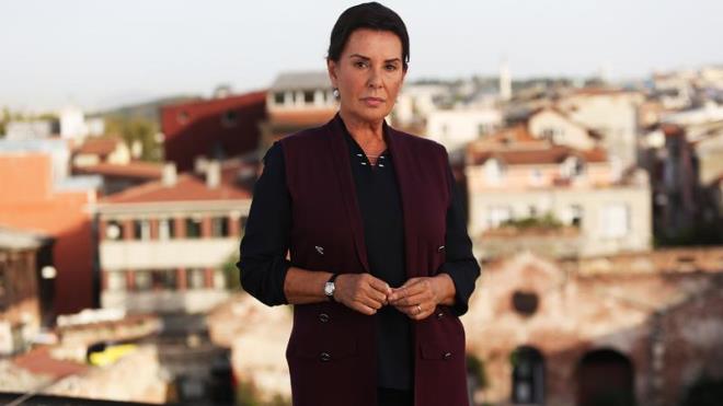 'Sultan Kooval'' karakterini canlandran Perihan Sava da ukur dizisinde youn ilgi gryordu.