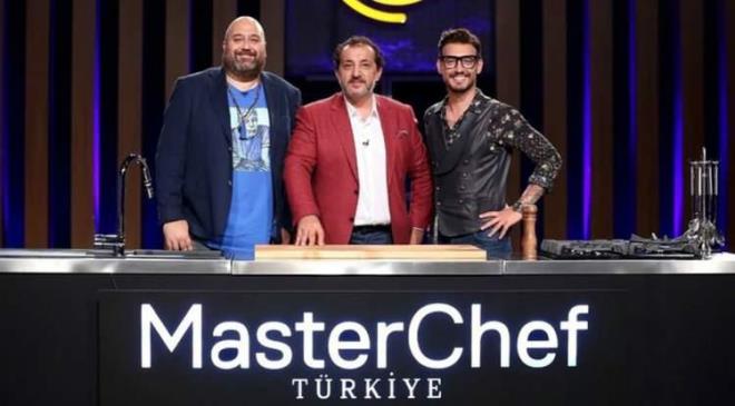 Jri koltuunda Mehmet Yalnkaya, Danilio Zanna ve Somer Sivriolu'nun oturduu program yeni sezon jride deiiklie gitme karar ald.