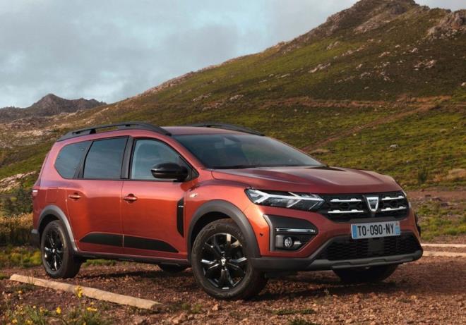 6. DACA JOGGER    6. Dacia Jogger 1490 puan