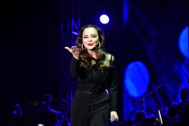 EBRU G�NDE�5.5 milyon