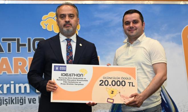 �klim de�i�ikli�ine ba�l� ya�anan kurakl�k sadece T�rkiye?nin de�il, d�nyan�n en �nemli g�ndemi haline gelirken, i�me suyundaki kay�p-ka�aklar�n azalt�lmas�ndan karbon ayak izinin d���r�lmesine kadar her alanda yo�un �al��ma sergileyen B�y�k�ehir Belediyesi, bu m�cadeleye yeni fikirleri de dahil etti. Su k�tl���, sel, ta�k�n, at�k sular�n yeniden kullan�m�, ya�mur suyu hasad�, gri su kullan�m�n�n artt�r�lmas�, �ebekedeki su kay�p ka�aklar�n�n kontrol�, dere �slah� gibi konularda yeni fikirler �retilmesi ve projeler geli�tirilmesi amac�yla ?Akl�m, Fikrim Bursa? temas�yla d�zenlenen �deathon Fikir Yar��mas� tamamland�. �evre Koruma ve Kontrol Dairesi Ba�kanl��� koordinasyonunda d�zenlenen yar��mada, se�ici kurulun belirledi�i 14 ekip, �evreye dair umut veren projeleriyle yar��t�. DS� 1. B�lge M�d�rl���, Bursa �l Tar�m ve Orman M�d�rl���, �evre, �ehircilik ve �klim De�i�ikli�i �l M�d�rl���, BUSK�, Uluda� �niversitesi, Bursa Teknik �niversitesi, BTSO �evre M�hendisleri Odas� Bursa �ubesi de 10 adet mentor ve 9 j�ri �yesi ile yar��maya destek verdi.