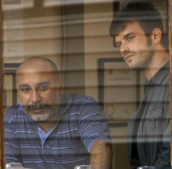 Son olarak Kuzey Gney'de Sami Tekinolu karakterini canlandran Mustafa Avkran'n ei de sanat dnyasndan.