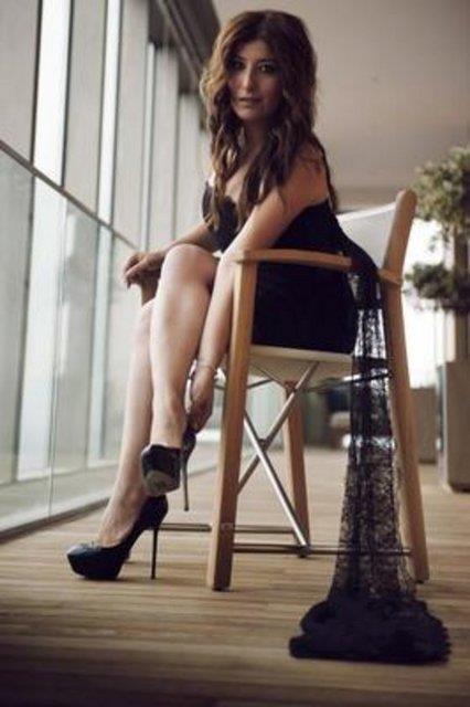 ebnem Bozoklu sektr dndan bir e seti.