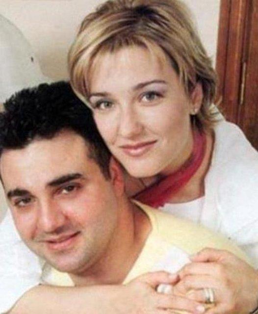 Eiz iadam. iftin Ada adnda bir kz var.