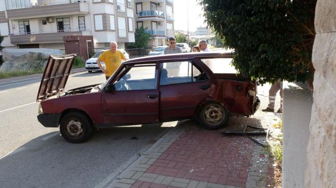Manavgat Emniyet Mdrl Trafik Denetleme Bro Amirlii ekipleri, ehliyetinin olmad belirlenen Elif zdemir ve ehliyeti olmayan kiiye ara kullandran ara sahibine ayr ayr 8 bin 190?ar TL olmak zere toplam 16 bin 380 TL para cezas uygulad.