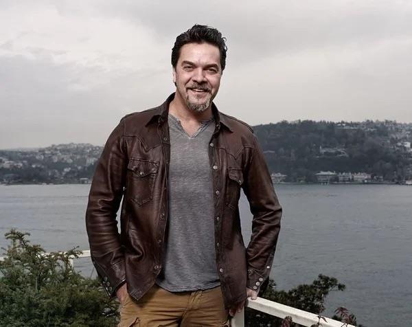 Yllar sonra Beyaz Show ve bir yarma ile ekrana dneceini duyuran Beyazt ztrk'n yeni kanal belli oldu.