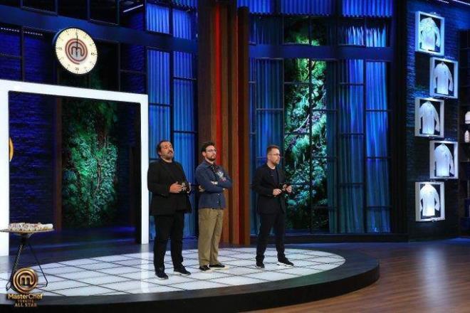 Trk ve Anadolu mutfana dair kitaplar bulunan ve 4000 yllk yemekleri yeniden sofralara sunan Akkor'un katld programda duygu dolu anlar yaand.