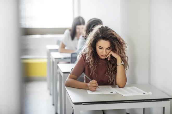 AL 3. DNEM SINAVLARI NE ZAMAN?      Milli Eitim Bakanl 2022-2023 eitim retim yl 3. dnem snav uygulama takvimi henz belli olmad.    Getiimiz yl 3. dnem snavlar temmuz aynda uygulanmt. Bu yln 3. dnem snavlarnn da temmuz ay ierisinde uygulanmas bekleniyor.