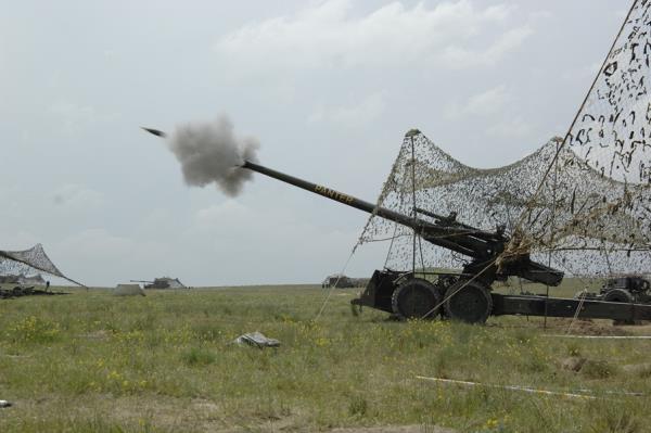 <p><b>TÜRK KARA KUVVETLERİ</b></p>    Çeşitli çap ve ebatlarda 7450 adet TOP var.