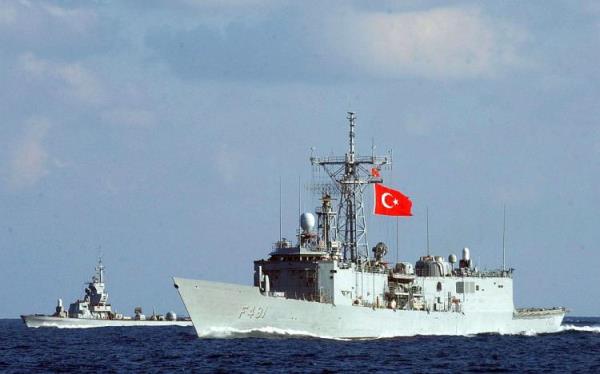 <p><b>TÜRK DENİZ KUVVETLERİ </b></p>    17 DESTROYER