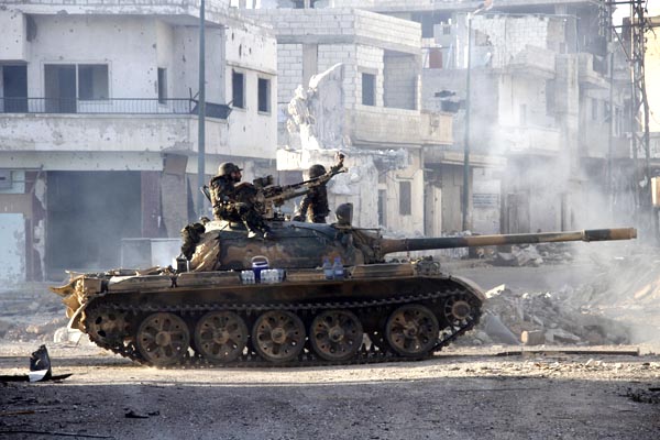 <p><b>SURİYE KARA KUVVETLERİ</b></p>    Suriye´nin savaşa hazır durumda 4950 TANK´ı var. Suriye tank sayısı ile Türkiye´den üstün görünüyor.