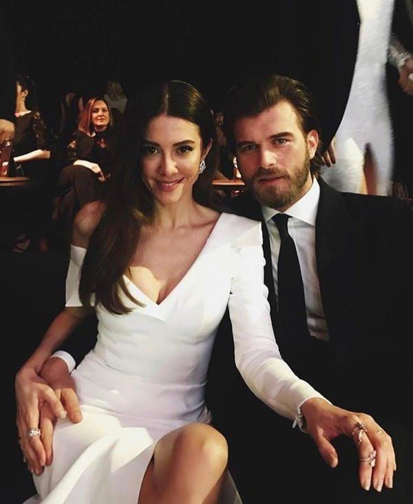 Trkiye'nin gzde oyuncularndan biri olan Kvan Tatltu, Baak Dizer ile 2016 ylnda evlilie adm atmt.