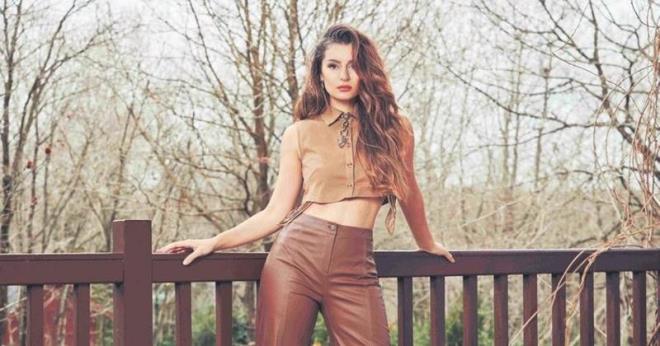 Atiye'nin annesi Monique Ylmaz, Hollandaldr.