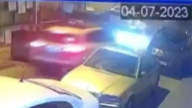 Gvenlik kameras grntlerine gre; beyaz renkli bir cipten Diril'in iinde bulunduu araca uzun namlulu bir silahla ate ald.    Kurunlarn hedefi olan Bilal Diril olay yerinde yaamn yitirdi.