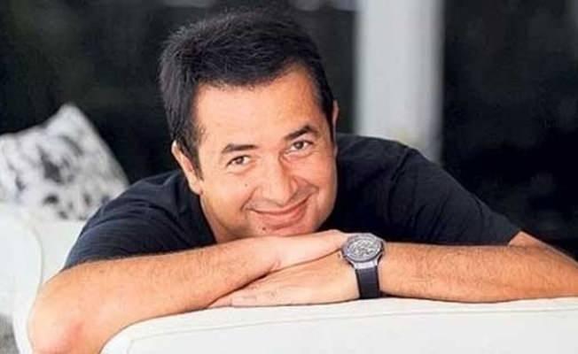 Acun Ilcal'nn TV8'de yaynlanan O Ses Trkiye isimli program, daha nce arklarn izinsiz kullanm ve denmeyen telif haklar nedeni ile ok kez mahkemelik olmutu.