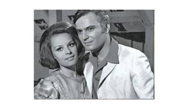 Yeilam`n unutulmaz ikilisinin 1967 ylnda birlikte rol aldklar Samanyolu filmi imdilerde dizi olarak ekranlarda...