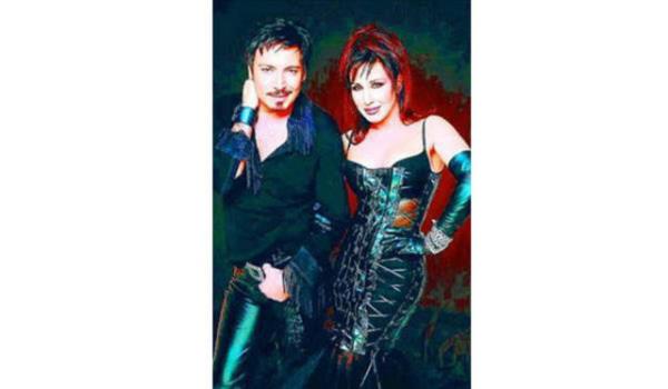 Cenk Eren, Nkhet Duru`ya olan hayranln; `Nkhet yllarca uzaktan izlediim ve hayran olduum bir kadnd onunla olmaktan mutluyum` szleriyle anlatyor.