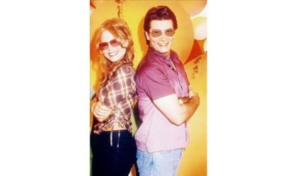 Sonrasnda oyunculuk yapmayan balayan Melike calan ve Vatan amaz televizyon dnyasnn unutulmaz ikilileri arasnda.