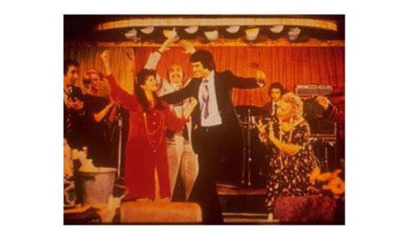 Bubikolu ve Akan`n barollerini Adile Nait, Halit Akatepe ve Hulusi Kentmen ile paylat `Ah Nerede` isimli film unutulmayan yapmlar arasnda yerini ald. Uzun sredir ayn projede yer almayan usta oyuncular unutulmaz ikililer arasna isimlerini yazdrd.