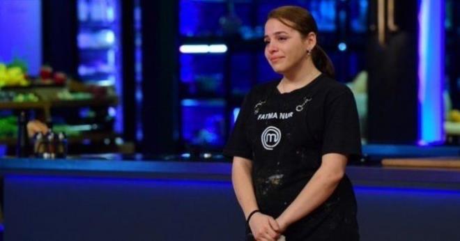 Merak edilen sorularn cevabn veren Mehmet ef, Fatma Nur Uar'n neden ayrldn aklad.