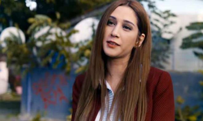 Kilo ald gzlerden kamayan nl oyuncunun yzne yaptrd ilemler de ok konuuluyor.