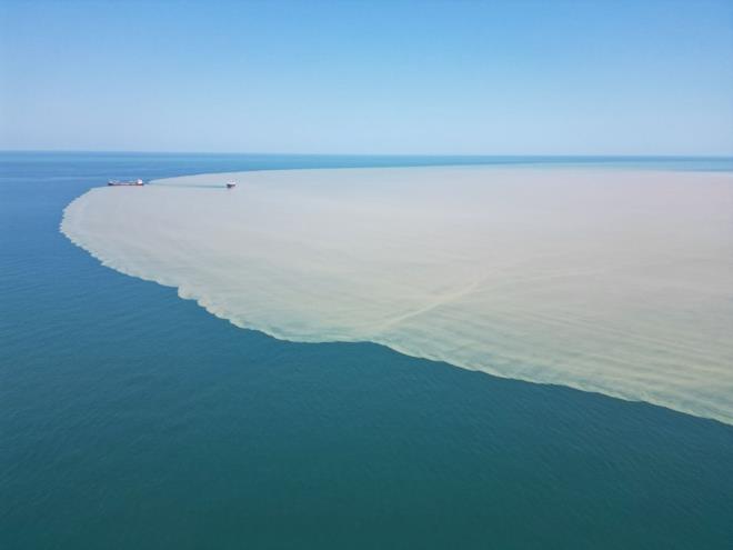 Kentin farkl blgelerinde dere yataklarnn tamas ve yaka selleri nedeniyle ok sayda iyeri ve konut zarar grd.