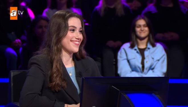 Kltrel birikimiyle Kenan mirzalolu'nu hayran brakan Kara, ilk sorular kolaylkla yantlamay baard.