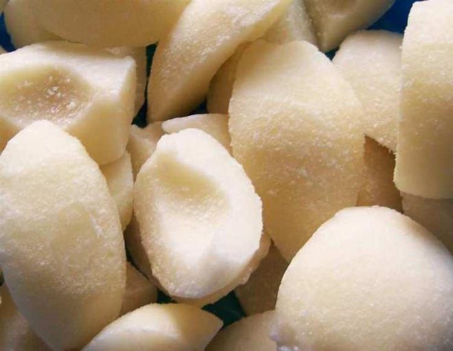 zellikle ara nlerde ar ve kalori yiyecekler tketmek yerine armudu ans verebilirsiniz. Bylelikle kilo verirken  barsaklar hareketlendirerek karn iliinizi yok edebilirsiniz.