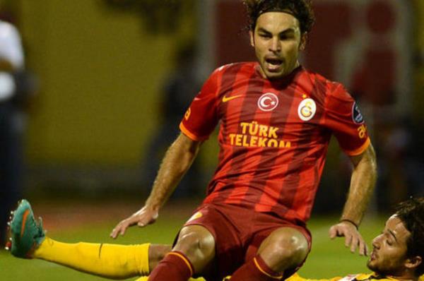 A Milli Takm'n Romanya ile oynad mata sakatlanan ve ligdeki Antalyaspor manda grev yapamayan Seluk nan'n yarnki mata Real Madrid'e kar 11'de forma giyecei renildi.