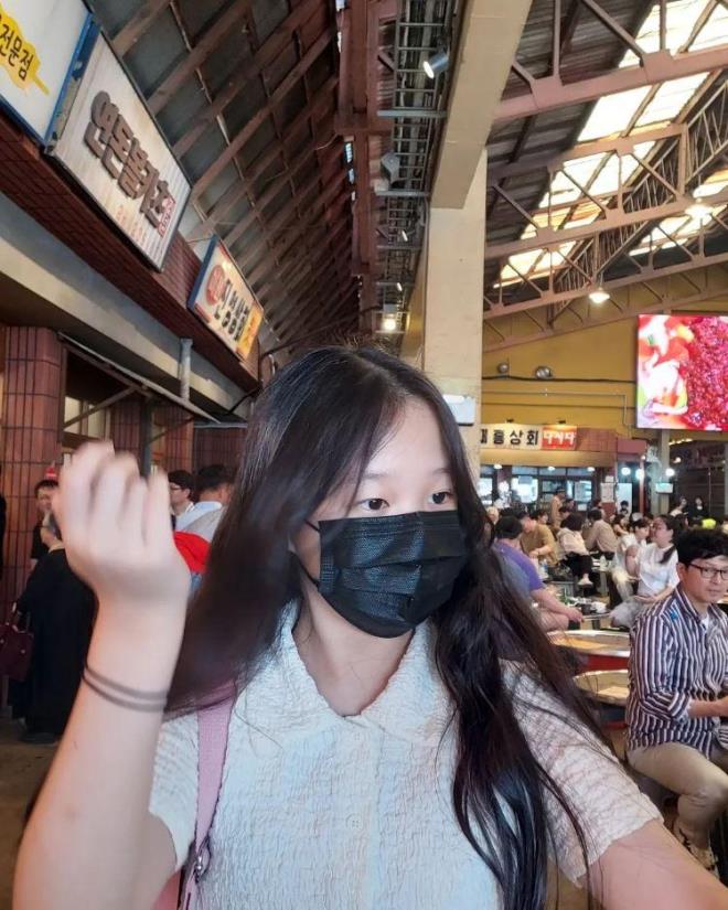 AYLA FLMNN KONUSU NE?    Unutulmaz filmler arasnda yer alan Ayla filmi 1950 ylnda Kuzey Kore, Gney Kore'ye saldrdnda Birlemi Milletler'in yapt yardm ars sonucu Trkiye, Kore'ye bir tugay gnderir.