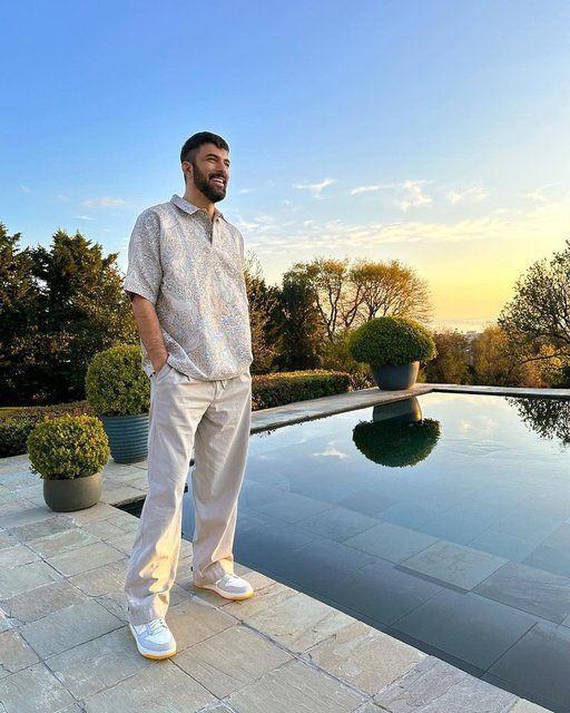 Engin Akyrek?in diziden blm ba ald cret ortaya kt. ddialara gre dizide Tahir karakterine hayat veren Akyrek haftalk olarak 500 bin TL kazanyor.