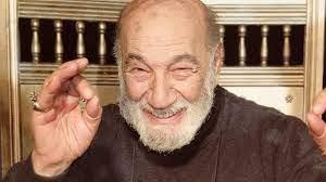 Ylmaz Gruda kimdir?    Ahmet Ylmaz Gruda, 14 Temmuz 1930 tarihinde stanbul'da dnyaya geldi.  <br>  Ankara Ticaret Lisesindeki eitim srecini yarda brakarak devlet memuru olan Ylmaz Gruda'nn yazd iirler, 1950'li yllarda, eitli dergilerde yaymlanmaya balad. 1956 ylnda girdii Cep Tiyatrosu'nda balayan oyunculuk serveni, Ankara Devlet Tiyatrosu'na ait Kk Tiyatro'da devam etti.