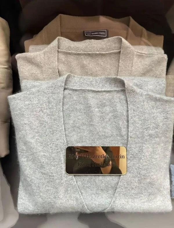 eyh Abdlbaki Erol'un lmnn ardndan, eyhin  olu  ayr camide eyhlik yapp tvbe datmaya balad.