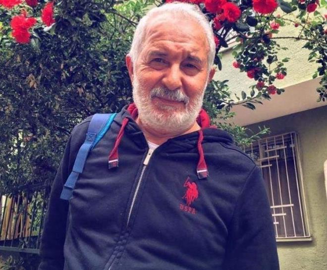 'D, Gerek, Bir De Sinema' filmi ile dl aldm. Benim iin sinema yle balam oldu. Sonra Osman Snav ard. 'Deli Yrek' dizisinde 'Turgay Atacan' oynadm.