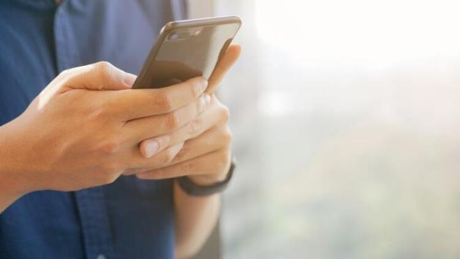 Acil Durum: Ayarlar uygulamasnn ana sayfasndan "Acil Durum" seeneine dokunun.