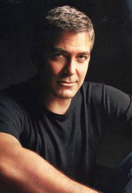 <p><b>GEORGE CLOONEY</b></p>    Bir ok meslektann aksine yalanmaktan korkmuyor. Ve gen grnmek iin didinenlere glerek bakyor.