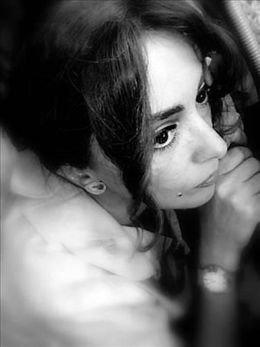 Oyuncu Zerrin Tekindor, yal boya tablolar yapan bir ressam.