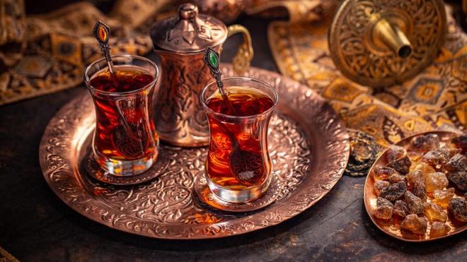 ay demlemenin srr yukarda aklanyor. Ancak ay demleme ilemi esnasnda baz pf noktalara da dikkat edilmesi olduka nemli grlyor. Nitekim sz konusu noktalar sayesinde daha lezzetli bir ay elde edilebilir.