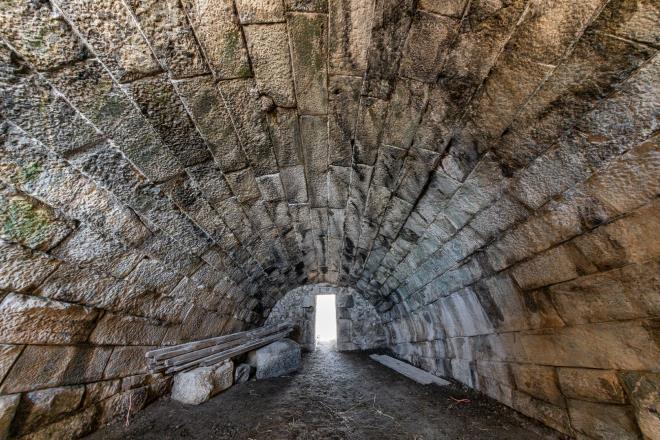 2015 ylndan bu yana Bursa Bykehir Belediyesi?nin sponsorluunda kaz almalarnn srd tiyatro da Roma dnemine ait Anadolu?nun ayakta kalan en grkemli eserlerinden biri konumunda.