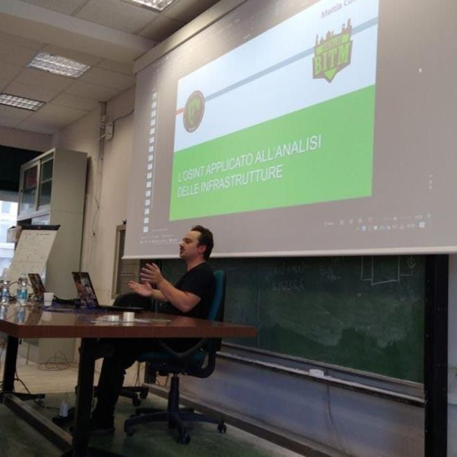 Bu teknoloji, insanlar ve makineler arasnda uyumlu bir gelecek ina edilmesinde kullanlabilir. Makineler, gelien teknolojiyle insanla hizmet edebilir." diye konutu.