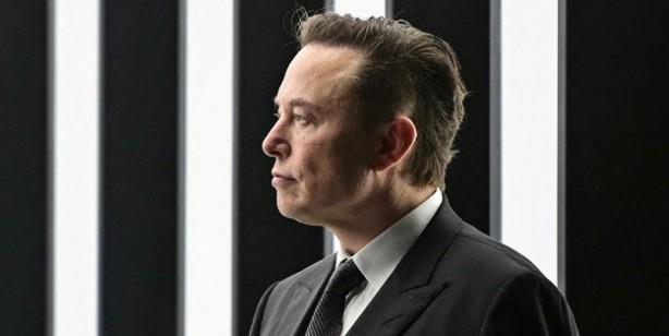 Elon Musk paylat tweet?te, irketin u anda semantik arama zerinde alt belirtildi. Balamsal arama olarak da bilinen bu teknoloji, aranan kelimeleri eletirmek yerine arama sorgusunun arkasndaki amac anlamay hedefliyor.