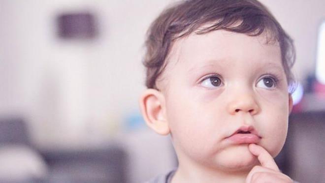 hmal edilmesi durumunda ileride daha byk problemlere yol aabileceini ifade eden Di Hekimlii Fakltesi r. yesi Di Hekimi Dr. Hatice Kbra Olkun, "leri yalarda grdmz ortodontik problemlerin ou erken ocukluk a dneminde balayp gittike iddetleniyor. Alt yatan itibaren her yl dzenli yaplan ortodontik muayene, potansiyel ortodontik problemlerin fark edilerek birtakm nlemler alnmasn salyor.