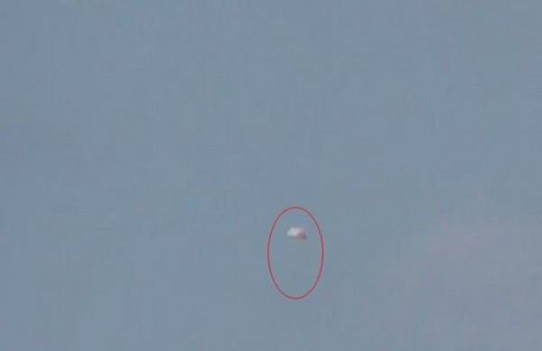 Ankara, Babakan Yardmcs Blent Arn'n Suriye hava unsurlarna ait helikopterin Trk jetleri tarafndan vurulduunu aklamasnn ardndan hareketlendi. Arn, Trkiye'nin deien angajman kurallar gerei, snr ihlal eden helikopteri Malatya'dan kalkan Trk jetleri tarafndan vurulduunu ancak gerekli uyarnn yapldn kaydetti.