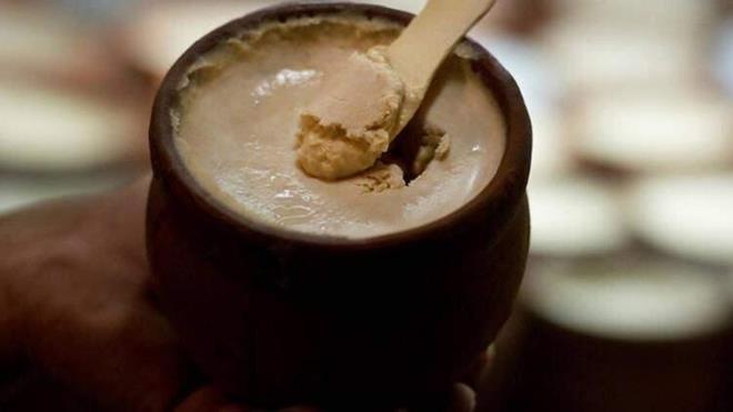 SEMPTOMLARA DKKAT!    Yaanan bu tarz hastalklarn tekrar etmemsi nedeniyle bu senede dondurma yerken dikkat edilmesi gerekenler konusunda uzmanlar tarafndan uyar yapld.