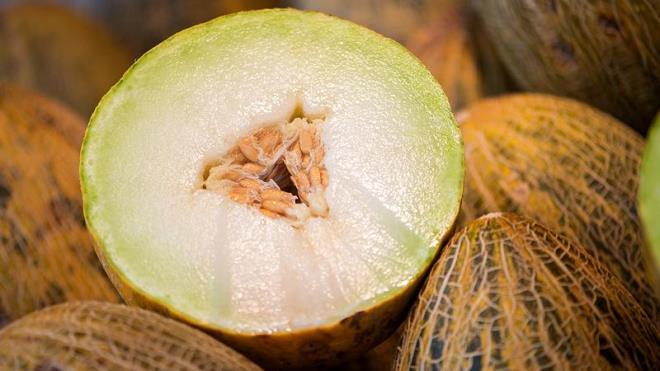 Bu meyvenin d yzeyindeki kk ksm yumuak ise, tatl olduu anlamna gelebilir.