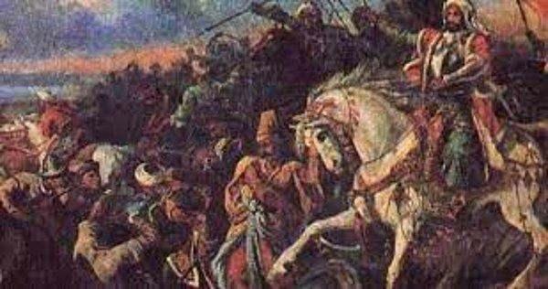 Osmanl Devleti?nde ilk sikkenin, 1326 ylnda Orhangazi tarafndan Bursa?da basld kabul ediliyordu. Katar?n bakenti Doha?daki slam Eserleri Mzesi?nde sergilenen bir sikkenin, Osmanl'nn bast ilk sikke olduu iddia edildi. Ayrca iddialara gre sikkenin Osmanl'nn ilk bakenti Yeniehir?de Osmangazi dneminde basld ve zerinde ?Darphane-i Yeniehir? yazs bulunduunu ifade edildi.