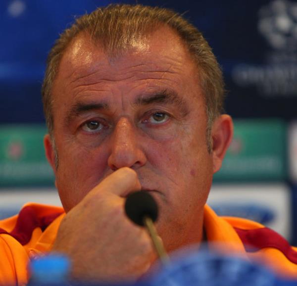 Teknik direktr Fatih Terim, Galatasaray'n Trk Telekom Arena'da  taraftaryla btnletiinde neler yapabileceini herkesin bildiini kaydetti.