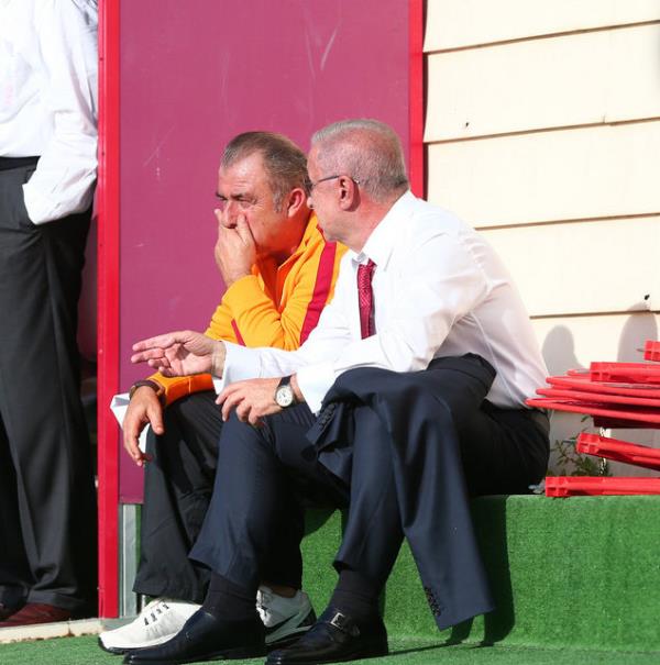 Yeni transfer Bruma'nn kondisyon durumuyla ilgili yneltilen bir soru  zerine Terim, "Bruma'nn maalesef 90 dakika oynama durumu yok. Her gn daha  iyiye gidiyor ama bir milli takm aras daha ona iyi gelebilir" dedi.