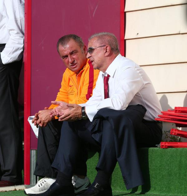 Terim, Florya Metin Oktay Tesisleri'nde gerekletirilen basn  toplantsnda yapt aklamada, Real Madrid'le geen sezon eleme turu olan  eyrek finalde eletiklerini, bu sene ise gruplarda karlaacaklarn  belirterek, daha farkl bir anlayta olacaklarn kaydetti.