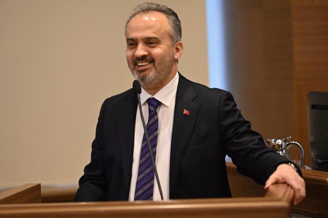 Bursa Bykehir Belediyesi sahillere deer katan almalarna Gemlik Kurunlu sahilini de ekledi. Yeil alan dzenlemesi, yry yolu ve aydnlatma almalar ile Kurunlu sahili ayrcalkl bir kordona dnt.